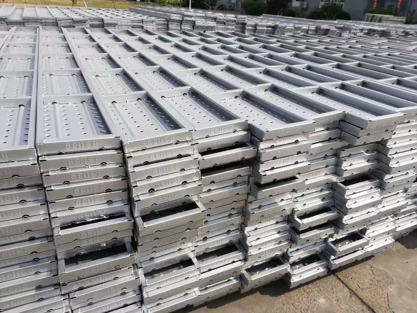 galvanised steel scaffold supplier