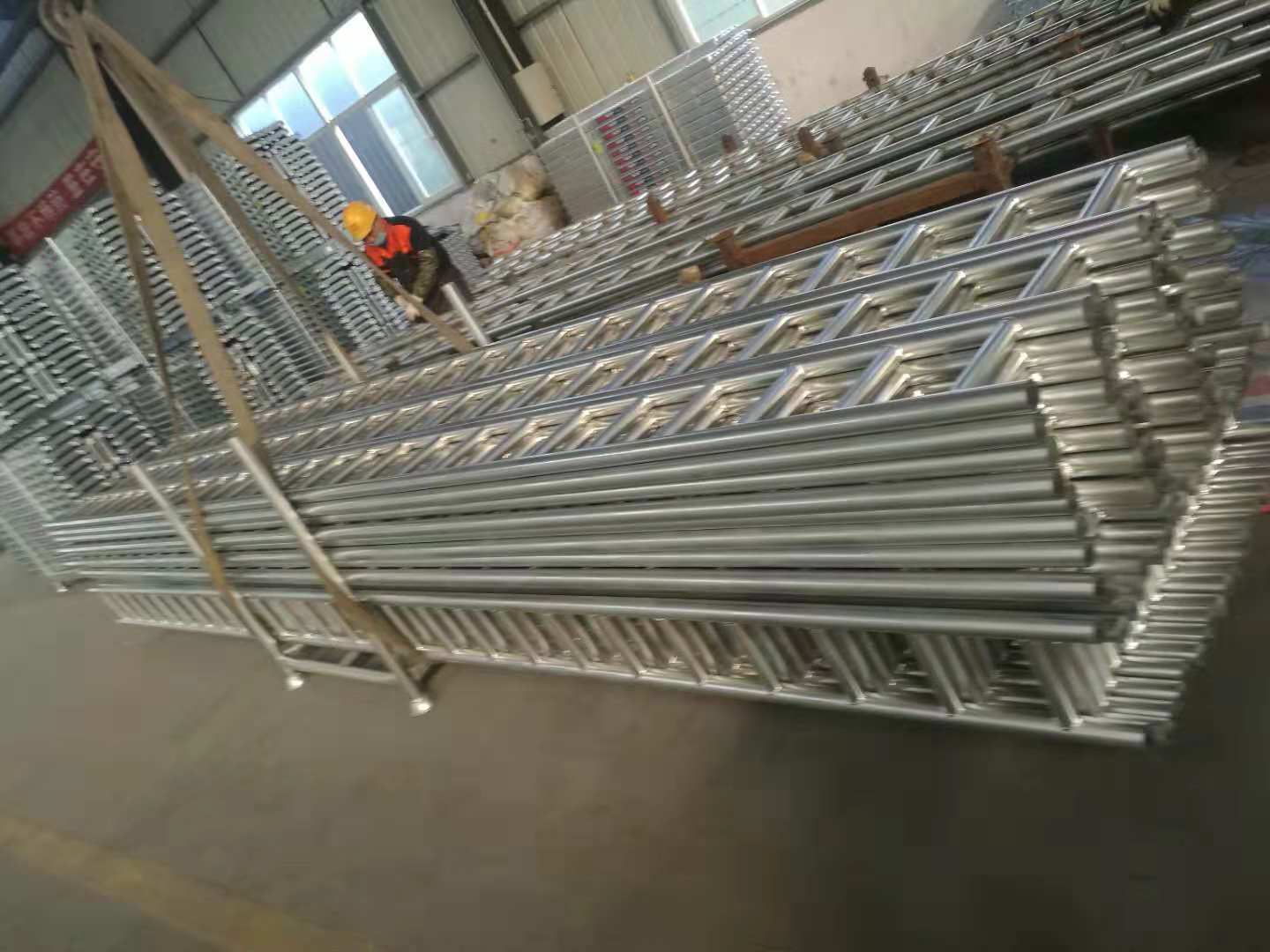 scaffold ladder beam capacity
