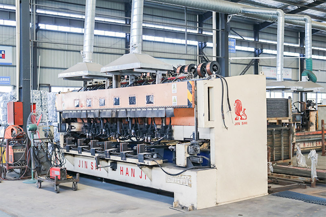 Automatic Welding Of Disc Holder